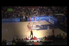 ΣΑΝ ΣΗΜΕΡΑ... ΕΓΡΑΨΕ ΙΣΤΟΡΙΑ Ο BACK TO BACK ΠΡΩΤΑΘΛΗΤΗΣ ΕΥΡΩΠΗΣ! *VIDEOS*