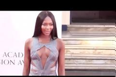 Naomi Campbell: Όλα τα βλέμματα πάνω της στα τηλεοπτικά βραβεία BAFTA! [video]