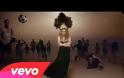 ΣΧΕΔΟΝ... ΟΛΑ Τ' ΑΣΤΕΡΙΑ ΤΟΥ ΜΟΥΝΤΙΑΛ ΣΤΟ VIDEOCLIP ΤΗΣ ΣΑΚΙΡΑ! *ΒΙΝΤΕΟ*