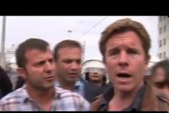 Ρεπόρτερ του CNN στην Τουρκία προσήχθη ενώ βρισκόταν στον «αέρα» -Απίστευτες σκηνές στην Ταξίμ [βίντεο]