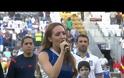 Η Καλομοίρα «εκτέλεσε» κυριολεκτικά τον Εθνικό Ύμνο