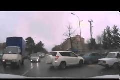 Ο πιο εκνευριστικός οδηγός όλων των εποχών [video]