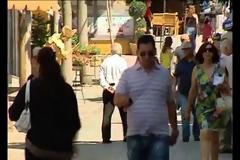 Επιστροφή ΦΠΑ μόνο για τους μεγάλους... [video]