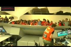 Χιλιανοί οπαδοί γκρέμισαν την αίθουσα Τύπου του Μαρακανά για να δουν τσάμπα την ομάδα τους! [video]