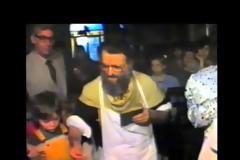 ΣΥΓΚΛΟΝΙΣΤΙΚΟ VIDEO του 1988: Όταν η  Ελληνίδα ΣΤΑΡ ήταν αγόρι... [video]