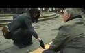 Η δύναμη που έχουν οι λέξεις... Ένα βίντεο με 20 εκατομμύρια κλικ! Αξίζει... [video]