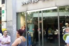 Εμποροϋπάλληλοι έκλεισαν μαγαζί που άνοιξε σήμερα στο κέντρο της Θεσσαλονίκης! [video]