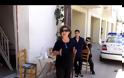 Δείτε βίντεο και φωτογραφίες από την επανασύνδεση του ρεύματος στο σπίτι της 56χρονης