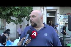 Η Χρυσή Αυγή στο πλευρό των Ελλήνων - Μαζική συμμετοχή στην διανομή τροφίμων στα γραφεία της Τ.Ο. Αθηνών [video]
