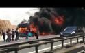 Τέσσερις νεκροί από φωτιά σε λεωφορείο [video]