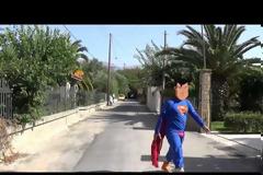 Το Ice bucket challenge του Superman στη Πάτρα... [video]