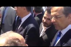 ΔΕΘ. Πολίτης σε Σαμαρά: είμαστε στα πρόθυρα της αυτοκτονίας. «το ξέρω, το ξέρω». Τι ξέρεις ακριβώς;