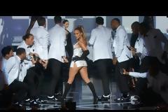 LIFESTYLE Η Jennifer Lopez επιδεικνύει τα οπίσθιά της και το διαδίκτυο παίρνει φωτιά (ΦΩΤΟ & VIDEO)