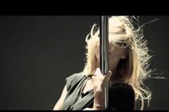 Το pole dancing της Refaeli (Video)