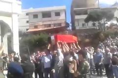 Οι ελληνορθόδοξοι κηδεύουν το νεκρό τους ήρωα με τιμές... [video]
