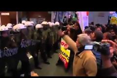Nα ΓΙΑΤΙ πέθανε ο ΛΟΥΚΑΝΙΚΟΣ...Δείτε το βίντεο που τον έκανε φίρμα παγκοσμίως! [video]