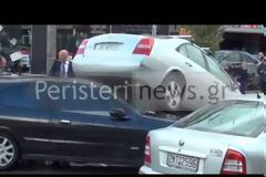 ΒΙΝΤΕΟ - Φωτογραφίες: Τρομακτικές καταστάσεις στο περιστέρι - Δείτε αυτοκίνητα να έχουν καβαλήσει το ένα το άλλο