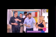 ΕΛΕΟΣ! Δεν μας λυπάσαι καθόλου; Δείτε τι έκανε η Κ. Σπυροπούλου στην εκπομπή της και μας κούφανε! [video]