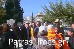 ΘΡΗΝΟΣ, Οργή και αγανάκτηση στην κηδεία του απολυμένου σχολικού φύλακα που αυτοκτόνησε...[video+photos]
