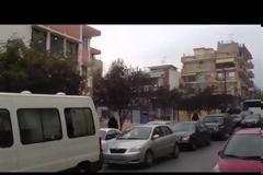 Εκπαιδευτικός - εκπρόσωπος της Χ.Α. κατέληξε στο νοσοκομείο μετά το άγριο ξύλο που έπαιξε με μέλη του ΑΝΤΑΡΣΥΑ [photos + video]