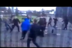 Απίστευτο ξύλο μεταξύ οπαδών της Σίτι και της Γιουνάιτεντ στην Αγγλία [video]