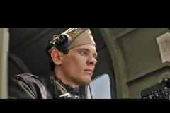Aπίστευτο περιστατικό στα γυρίσματα του “Unbroken” - Η σκηνοθέτης Τζολί έκανε πρωταγωνιστή της να κλαίει [video]