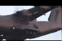 Ο Tom Cruise αψηφά το θάνατο για τη νέα του ταινία - Κρεμάστηκε σε ένα Airbus το οποίο πετούσε στα 5.000 πόδια [video + photos]