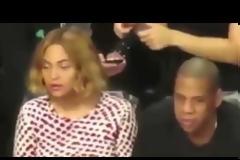 Τι έχει συμβεί με την Beyonce; Δείτε το βίντεο που έχει προκαλέσει τεράστια ανησυχία στους θαυμαστές της [video]