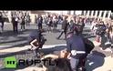 VIDEO &ΦΩΤΟ: Ιταλία - Οι Femen ασχημονούν με τον χριστιανικό σταυρό