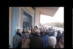 Πανζουρλισμός για δωρεάν φρούτα στην Ξάνθη [video]