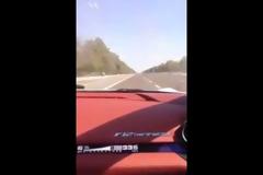 Οδηγός της Φόρμουλα 1 τρέχει με 350 χλμ σε δημόσιο δρόμο