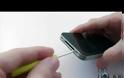 TΡΙΚ: Κάνε το σήμα της Apple να ανάβει στο δικό σου iPhone! [video]