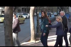 Επίθεση με χυδαίες εκφράσεις στην Μπακογιάννη και στον Ρουσόπουλο από μέλη της ΠΟΣΠΕΡΤ... [video]