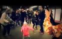 Ο χορός της μικρής στο μετρό έγινε viral με 1,3 εκατ. κλικ! [video]
