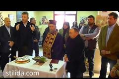 Ο Γκλέτσος κόβει τη βασιλόπιτα στο ΚΑΠΗ Στυλίδας και μιλάει για την ΤΕΛΕΙΑ [video]