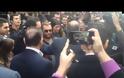 Τρελάθηκαν με τον Καραμανλή στη Θεσσαλονίκη - Δείτε πόσο ΘΕΡΜΑ τον υποδέχθηκαν [video]