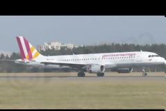 ΔΥΟ ΒΡΕΦΗ ΚΑΙ 16 ΜΑΘΗΤΕΣ ΣΤΟ ΑΕΡΟΠΛΑΝΟ ΤΗΣ GERMANWINGS ΠΟΥ ΣΥΝΕΤΡΙΒΗ