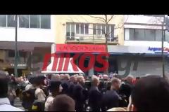 Τα βροντερά ΣΥΝΘΗΜΑΤΑ των Ο.Υ.Κ. που σήκωσαν τον κόσμο στον αέρα από το ΧΕΙΡΟΚΡΟΤΗΜΑ [video]