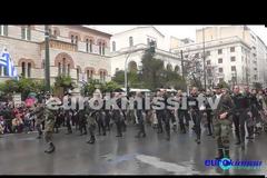 Αντιδράσεις για τα εθνικιστικά συνθήματα των ΟΥΚ κατά την παρέλαση γιατην 25η Μαρτίου
