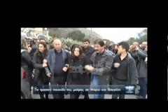 Ραγίζει καρδιές - Η μάνα του αγνοούμενο Μάριου ξεσμπά...