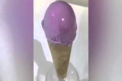 Το γλήφεις και αλλάζει χρώμα - Τι... είναι; H είδηση που προκαλεί αντιδράσεις