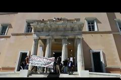 ΝΤΟΚΟΥΜΕΝΤΟ: Νέο βίντεο από την εισβολή αντιεξουσιαστών στη Βουλή