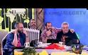ΠΟΙΑ ΜΟΥΣΤΑΚΑ; ΑΥΤΗ ήταν η παρουσία που έκλεψε τις εντυπώσεις στην χτεσινή εκπομπή των Ράδιο Αρβύλα! [video]