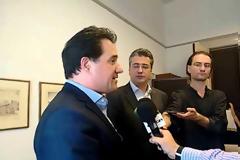ΒΟΜΒΑ ΑΔΩΝΗ: Ο Τσίπρας θα υπογράψει το πρώτο του Μνημόνιο [video]
