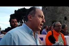 Η ΕΛΛΑΔΑ ΔΙΧΑΖΕΤΑΙ: Συγκέντρωση συμπαράστασης στην κυβέρνηση στον Λευκό Πύργο [video] [photos]