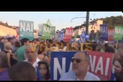 Τελικά ποια συγκέντρωση σάρωσε χθες; Δείτε και τα συμπεράσματα δικά σας... [video]
