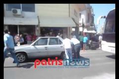 Πύργος: Σήκωσαν με τα χέρια αυτοκίνητο για περάσει το ΚΤΕΛ - Δείτε το βίντεο