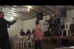 Τρικαλινός χορεύει και δίνει ρέστα! Απολαύστε τον... [video]