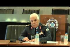Ο υπαρχηγός του Μαζιώτη, Γιώργος Πετρακάκος κατηγορείται για χρηματοδότηση του Επαναστατικού Αγώνα, για την απαγωγή του βιομήχανου Μυλωνά, αλλά και για ληστείες τραπεζών