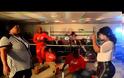 Γέλιο μέχρι δακρύων: Παίζουν σφαλιάρες μέχρι το... νοκ άουτ [video]